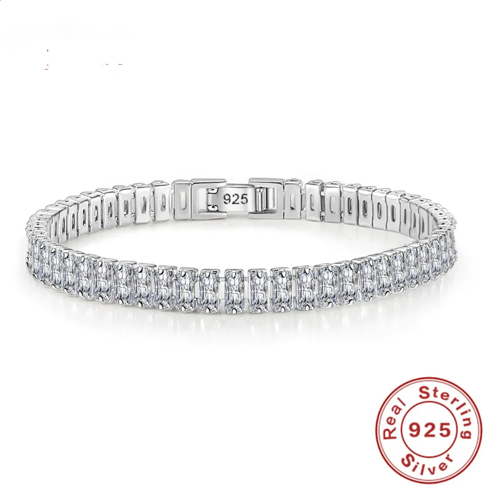 925 Bracelet en argent sterling avec cristal de zircon élégant et bijoux exquis adaptés à l'engagement des femmes et des filles et charme de mari