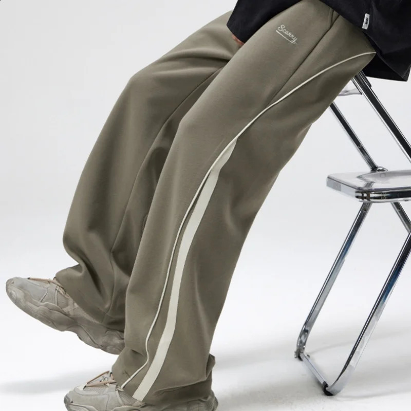 Cotton straight leg sports pants mens loose drawstring side stacked sports casual pants with soft and breathable pleats simple sports pants 240910