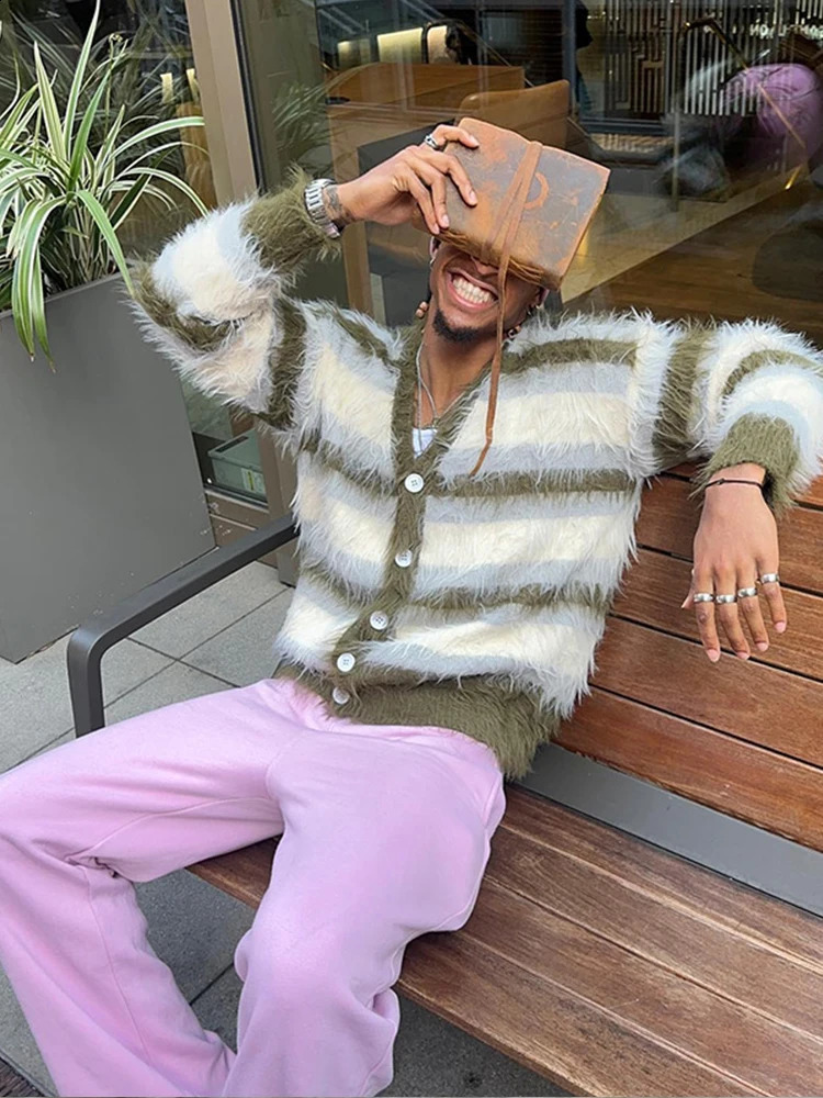 Mens V-neck long sleeved striped plush cardigan casual and comfortable Harajuku loose sweater autumn mens high street top 240907