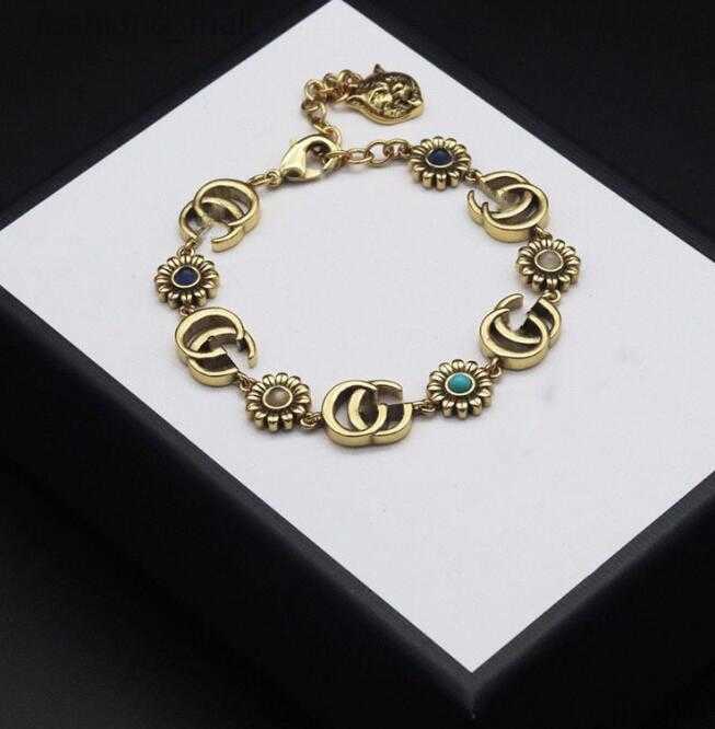 Conception de luxe Brangles Bracet Bracelet Chaîne Femmes Femmes Femmes 18K Gold plaqué Crystal Righestone Perle bracelet Chaîne Couple Coupages