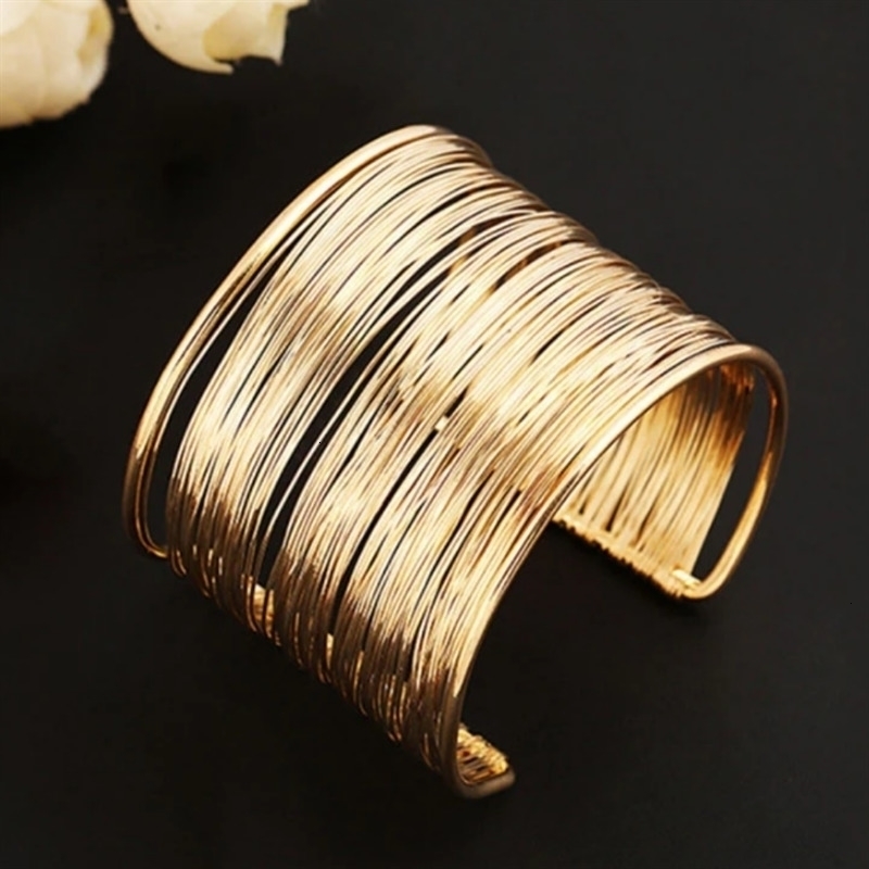 Mode minimaliste Gold Gold Bracelet Bracelet Bracelet Bracelet Bracelet de mariage Bijoux personnalisé 240910