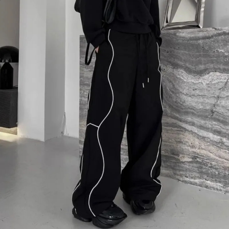 Pantalons décontractés pour hommes punk punk noir lâche lâche vestige de pantalon pour hommes plus taille polyester rétro de coton mode 2024 2409