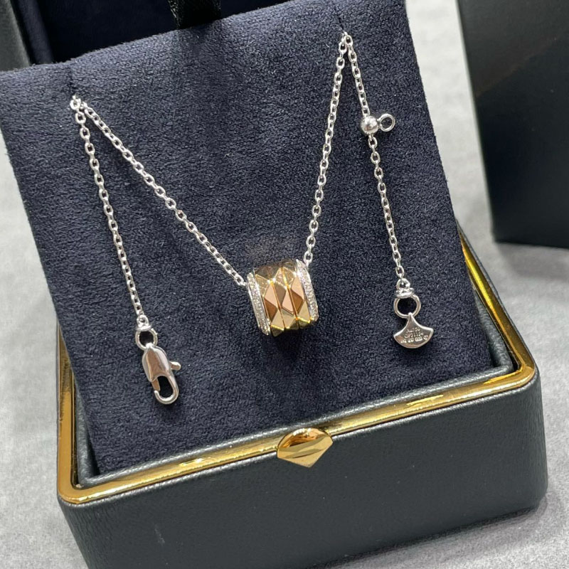 High-quality designer's same personality necklace chic luxury jewelry clavicle chain set - women's 925 sterling silver crystal charm neckl