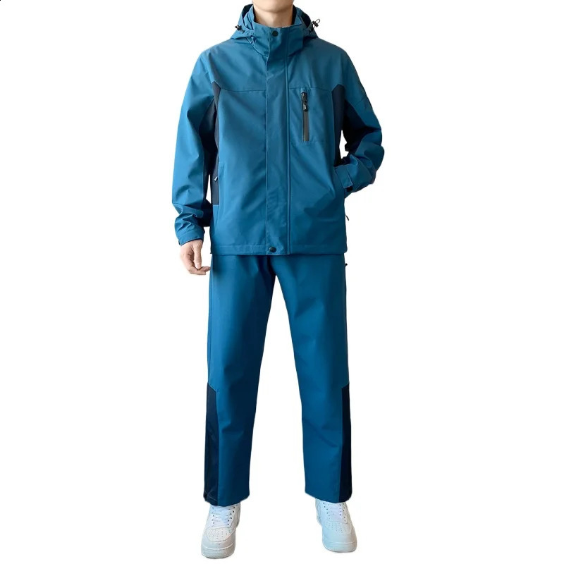 Toppants de veste de coquille dure pour les voyages de mode d'automne et d'hiver pour hommes imperméables et sweats à capuche pour femmes