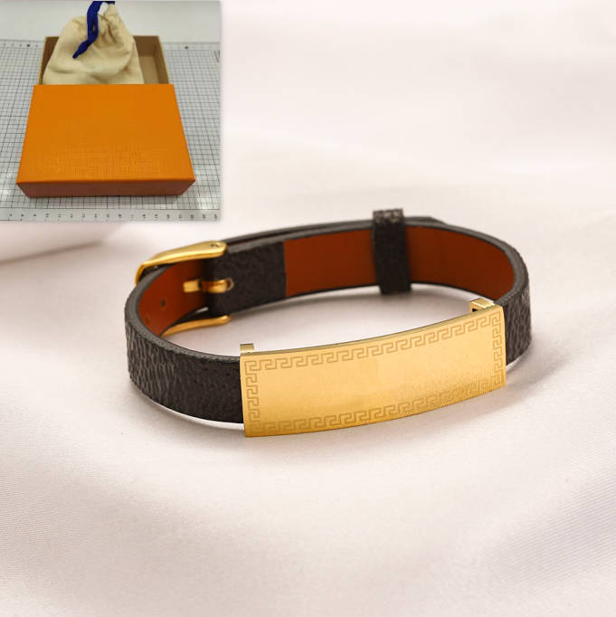 Bracelets de mode nouveau style Femme Bangle Designer Bijoux en cuir 18k Gold plaqué Bracelet en acier inoxydable Cadeaux de mariage