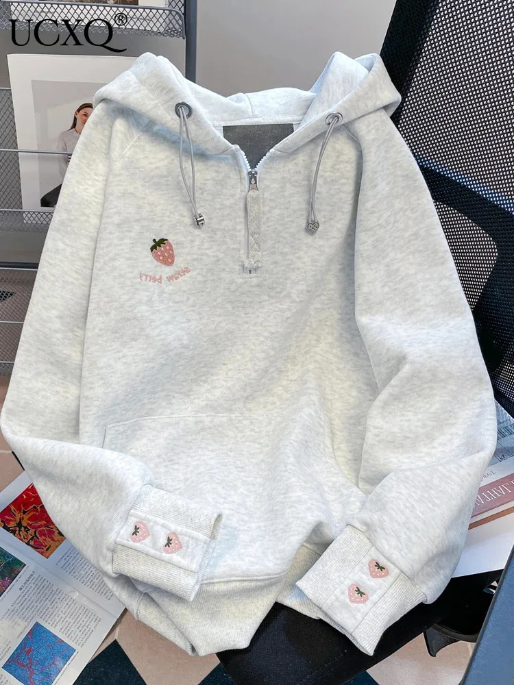 UCXQ Beautiful Embroidered Half Zipper Hoodie Womens Sweet Casual Loose Hoodie Womens Top Spring/Summer A7272 240912
