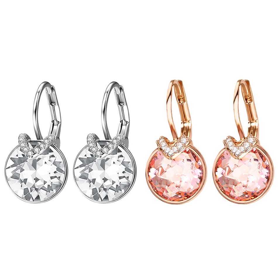 Chandelier en peluche Bella V goutte d'oreille pour femmes Crystals de Noël de Noël de l'Autriche coupé rond couleur argentée et bijoux percés Q2