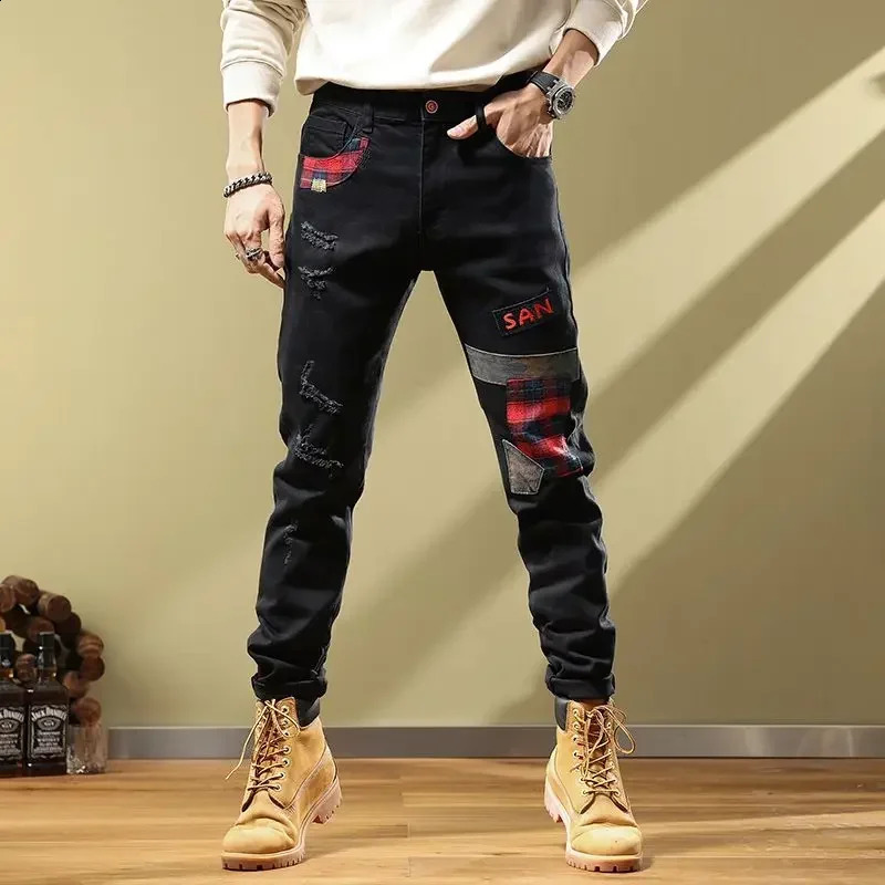 Pantalon patch en jeans déchiré jeans perforé jean masculin élastique noir 2k rétro y2k empilement 240921