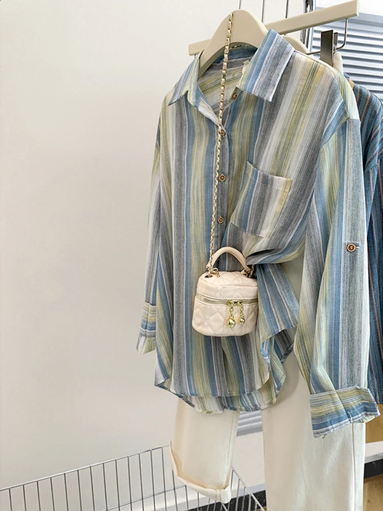 Chemise à rayures pour femmes été de style coréen de style coréen élégant