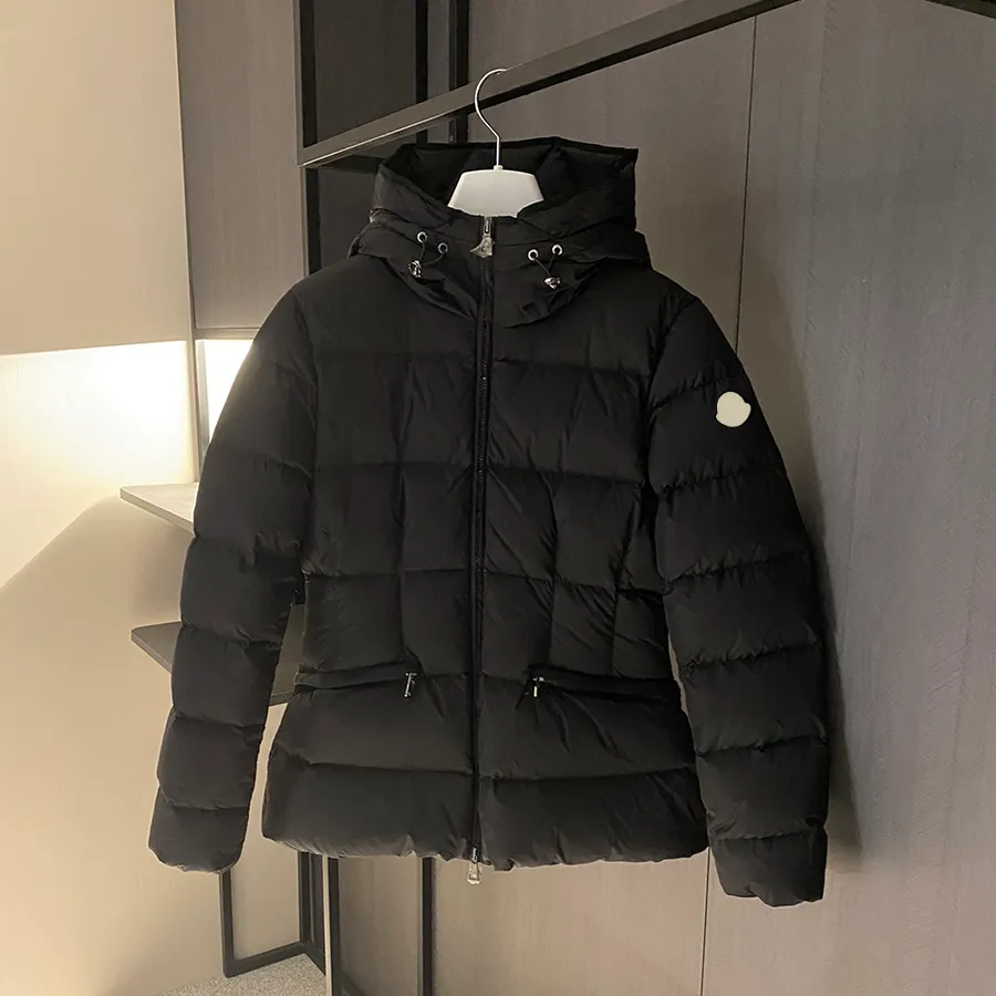 Puffer Jacket Designer Down Jacket Womens Retro Jackets Thickened Classic Short Style Outfit Windbreaker Pocket Outsize Coat for Women