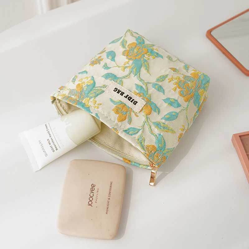 Womens Small Yellow Flower Canvas Large Capacity Portable Cosmetic Lipstick Storage Bag Commuter Coin Purse Ins Z240914