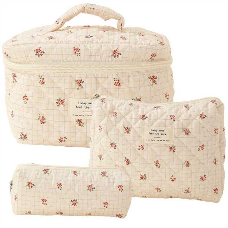 Cotton Cloth Large Capacity Cosmetic Portable Women Multifunctional Fragmented Flower Makeup Bag Toiletry Organizer Storage Z240914