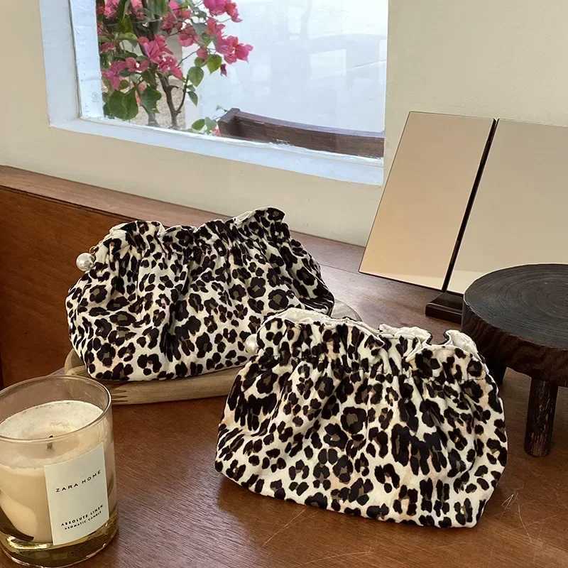 Large Capacity Stylish Multifunctional Portable Cosmetic Bag Leopard Print Storage Make Up Organizer Z240914