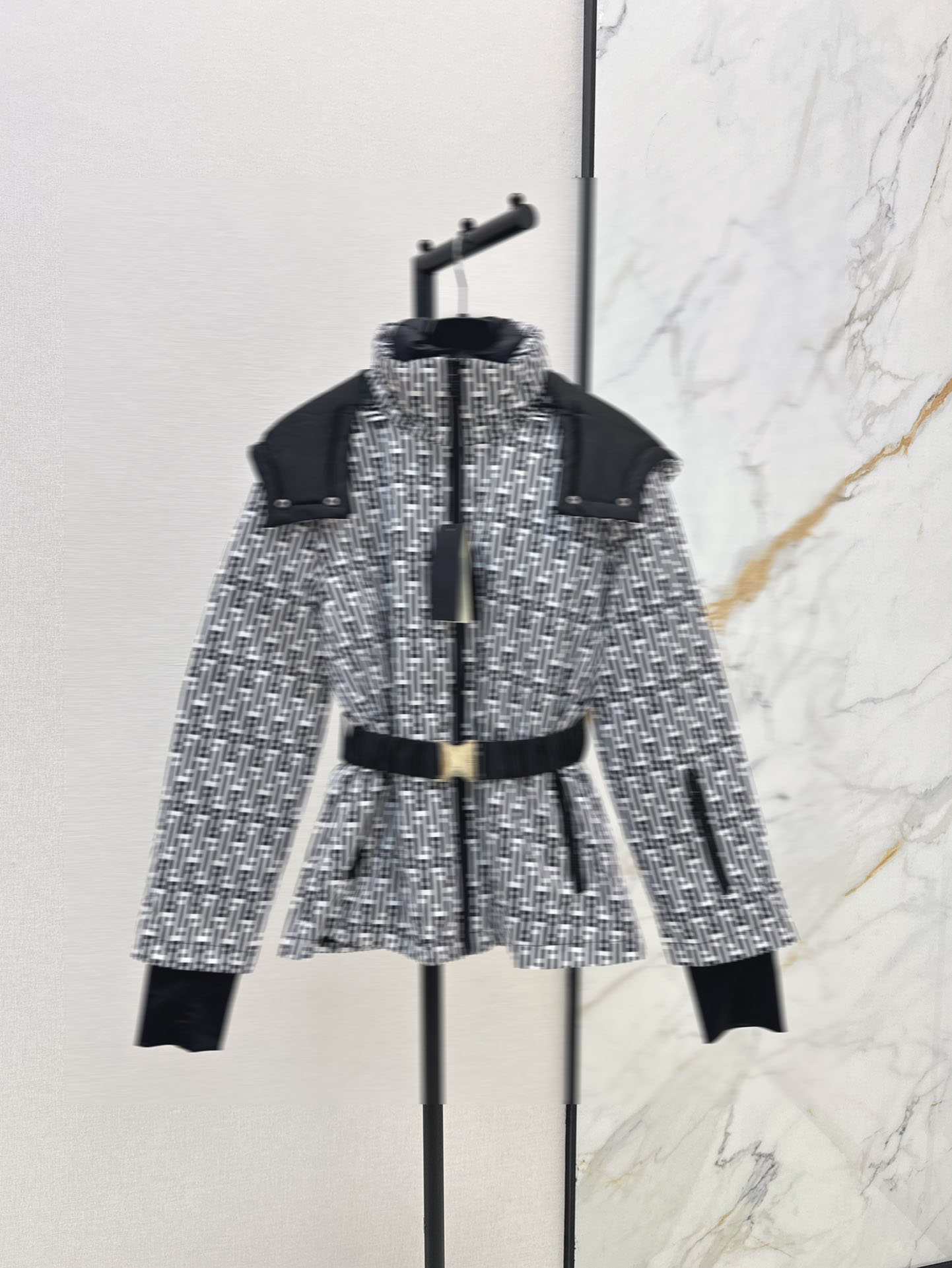 Women's Down & Parkas Designer 2024 Jackets With Belt Runway Autumn Winter Women Letter Lady Elegant Hooded Jacket Thick Long Sleeve Zip Up