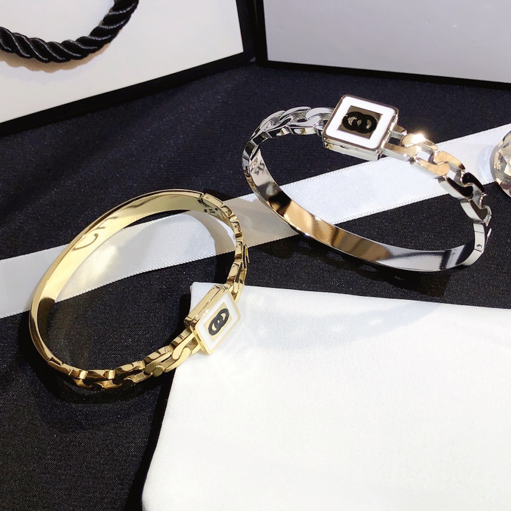 18K Gold Plated Top Sell Stainless Steel Bangle Bracelet Simple Flower Crystal Letter Designer Lucky Letter Women Wedding Bracelets Bangles Gift Jew