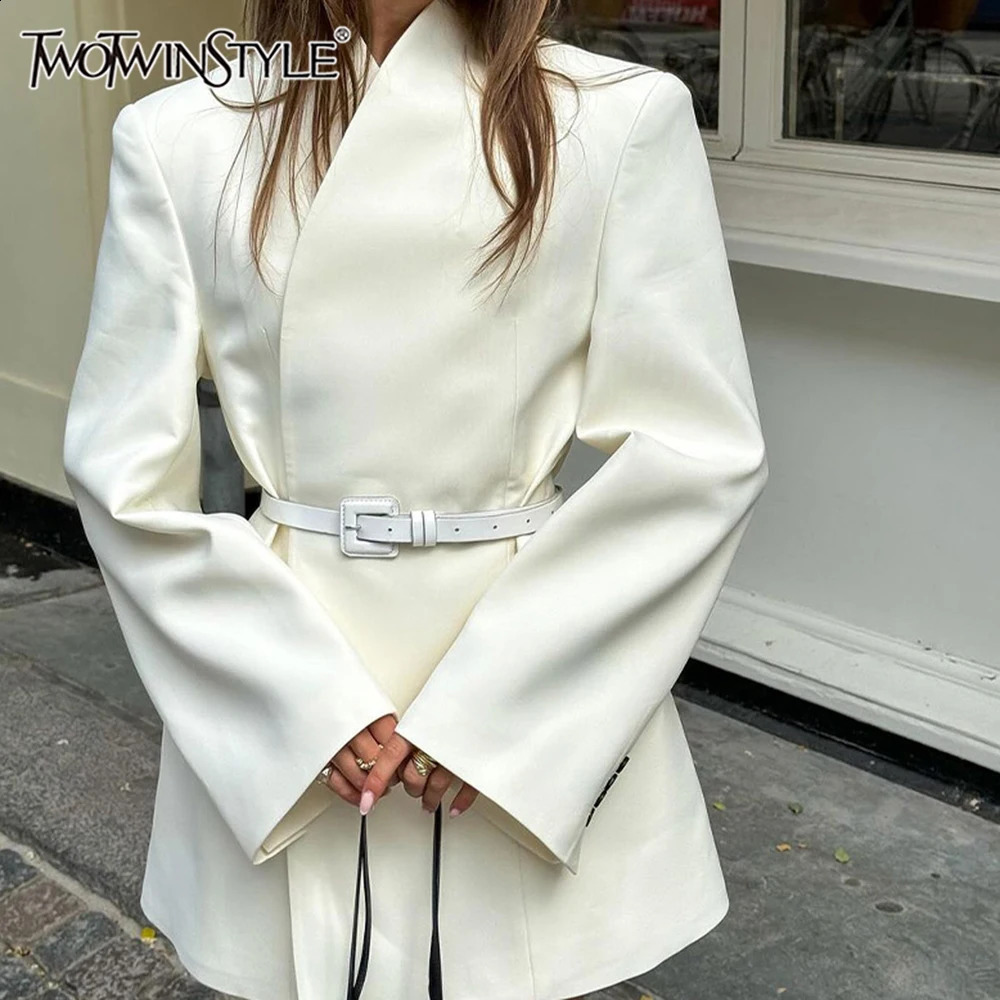 TWOTYLE Womens Solid Temperature Sports Jacket with Collar Long Sleeve Patchwork Bag Straight Fashion Sports Jacket Womens Fashion Style 240914