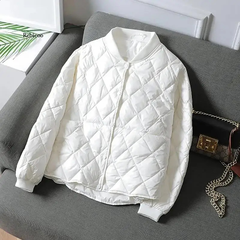 Leisure ultra-thin winter jacket Korean fashion Lozenge Parka jacket womens streetwear white bomb jacket 240913