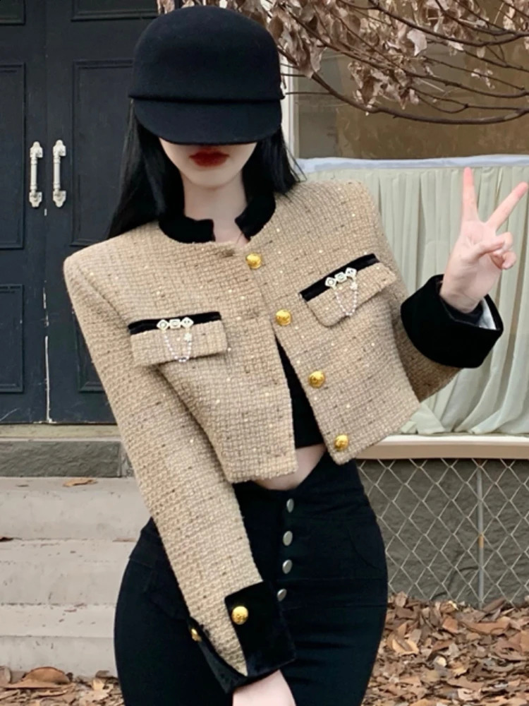 Autumn Womens tweed cut jacket Elegant single breasted short coat Womens Korean fashion ultra-thin perfume coat 240919