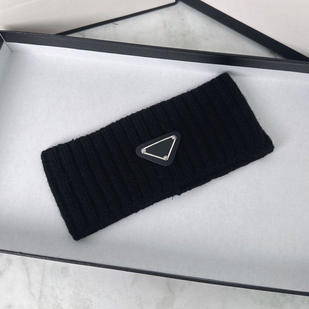 Wholesale 20styles Designer Womens Letter Embroidery Headband Elastic Wide Eage Hairbands Wool Knitted Headwraps HairHoop Sports Headwear Christm