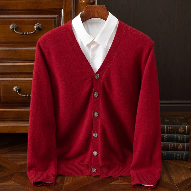 100 merino wool cashmere coat in autumn and winter Mens Vneck cardigan casual solid color padded knit warm 240911Z