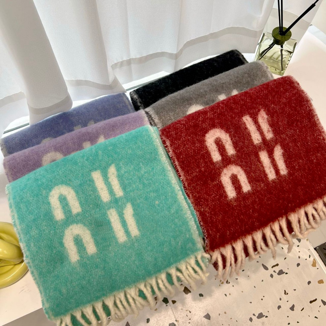 Designer Scarf For Women Solid Color Wool Winter Warma Windproof Fashionable Simple Style Street Matching