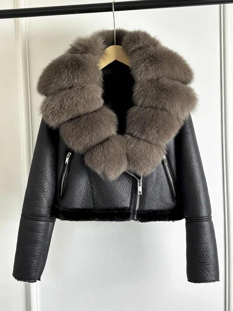 Fox fur collar autumn thick synthetic leather jacket womens lapel zipper short Pu jacket womens warm motorcycle jacket 240921