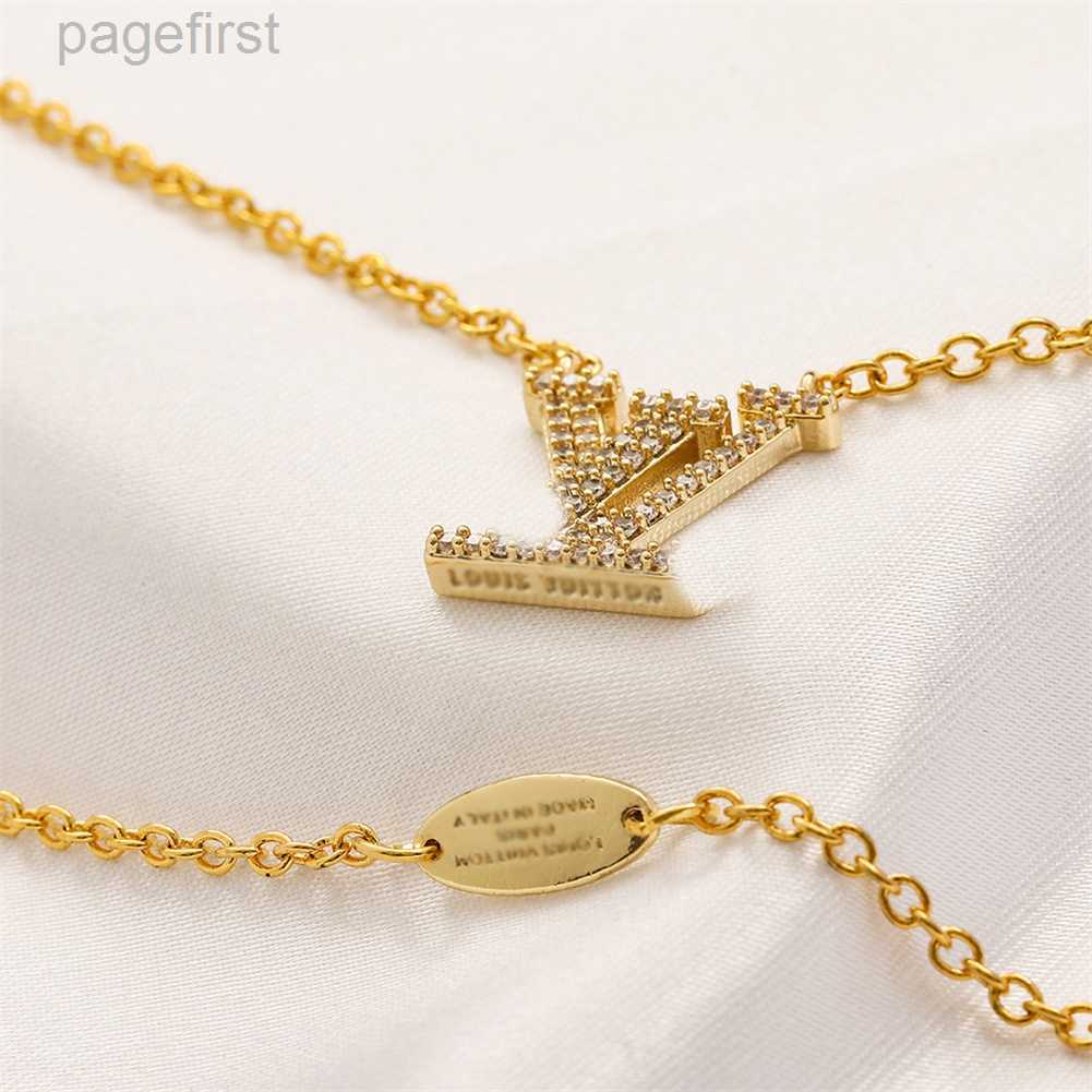 Designer 18K Gold Plated Necklaces for women Necklace Luxury Necklace Flowers Fashional Pendant Necklaces Wedding Party Jewelry no box