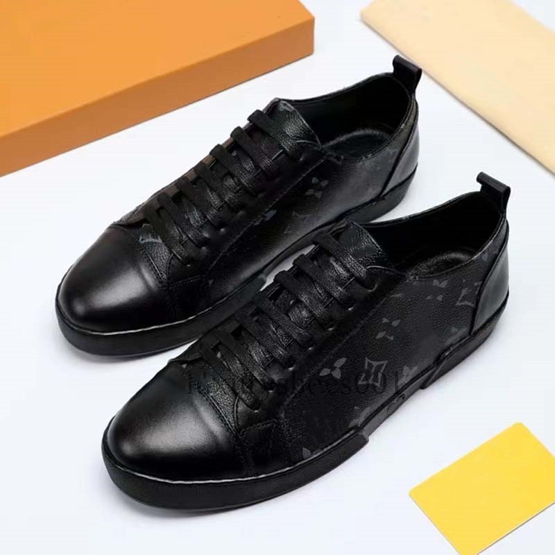 Men Designer Sneakers Men RIVOLI SNEAKER LUXEMBOURG trainer RUN Shoe AWAY Suede Calf Leather Rubber Outsole Luxurys Designers Sneaker High Top 9.23