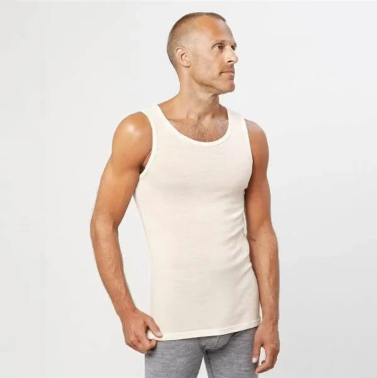 100% Merino wool mens vest sleeveless shirt soft bottom close to the skin comfortable for going out 240923