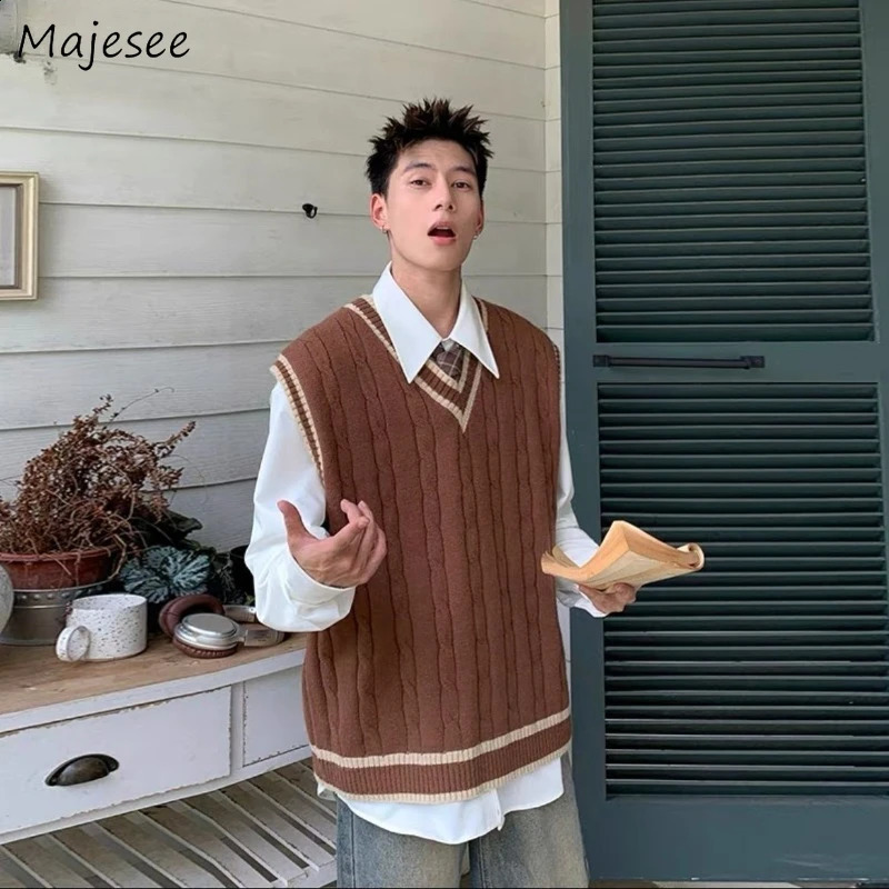 Mens sweater vest autumn and winter striped sleeveless knitted sweater casual top full-color contrast color V-neck streetwear 240924