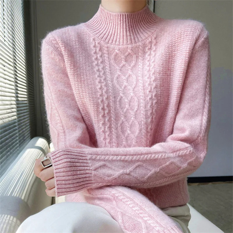 Pull pour femmes pour l'automne et l'hiver du printemps avec un collier demi-haut et un haut tricoté à manches longues à la mode.Top en daim pour