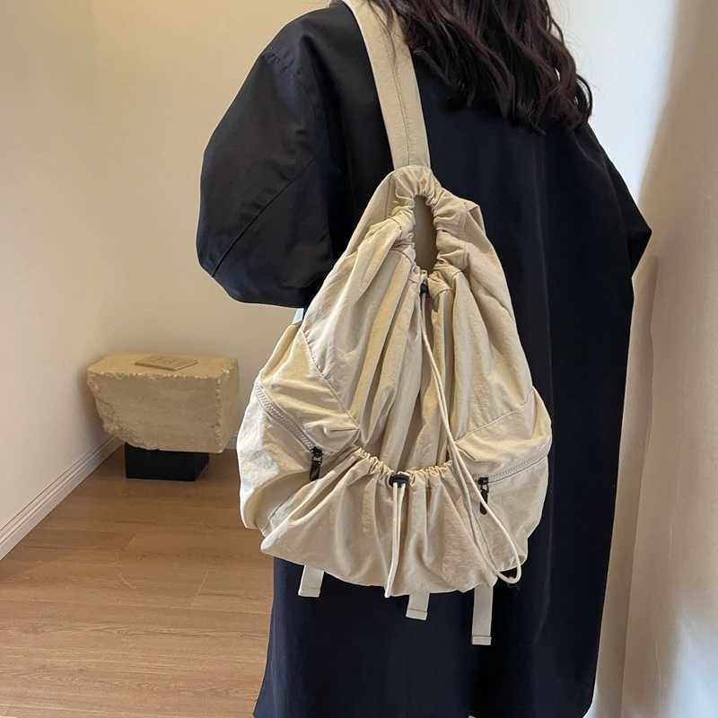 Big Women's CMM Bkpks 2024 Bkpk Korean Fashion Female Solid Color Bkpk Lady Travel Casual Style Simple Bk Pks M260805