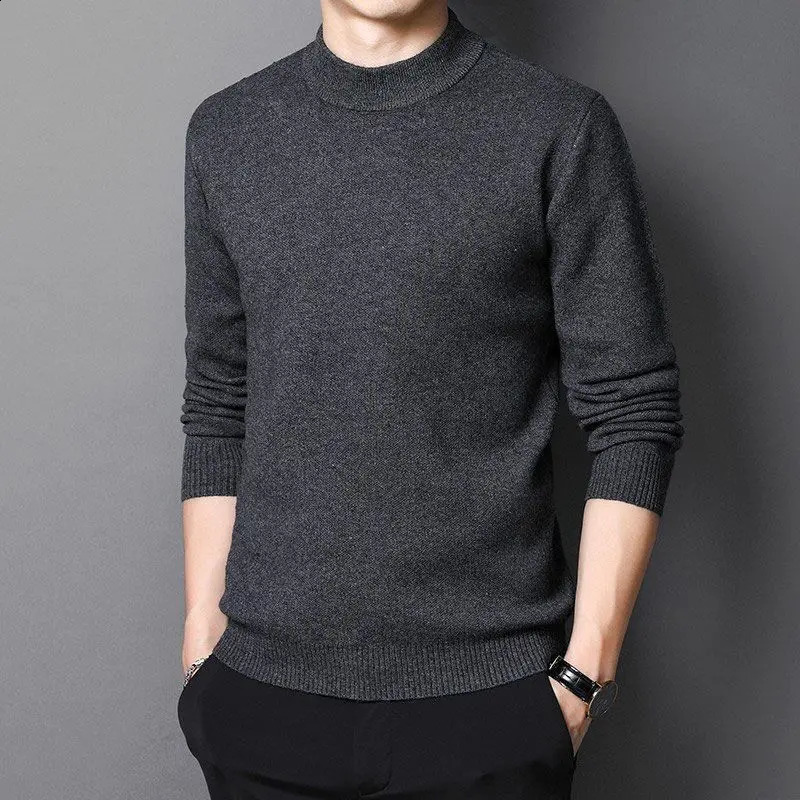 Boyfriend File Couleur solide Pullor pour hommes pull en tricot en tricot d'automne hiver Half High Collar Underwear Top 240923