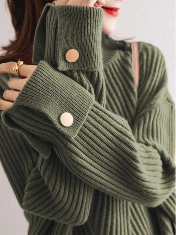 High neck lazy style womens sweater autumn and winter loose cuffs cashmere knitted sweater 240924