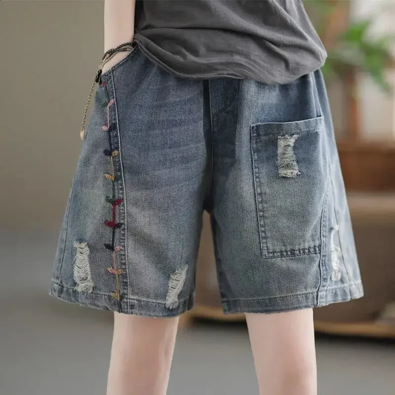 Tear denim shorts womens shorts pants womens clothing Korean style pocket shorts jeans mom shorts retro pants 240924