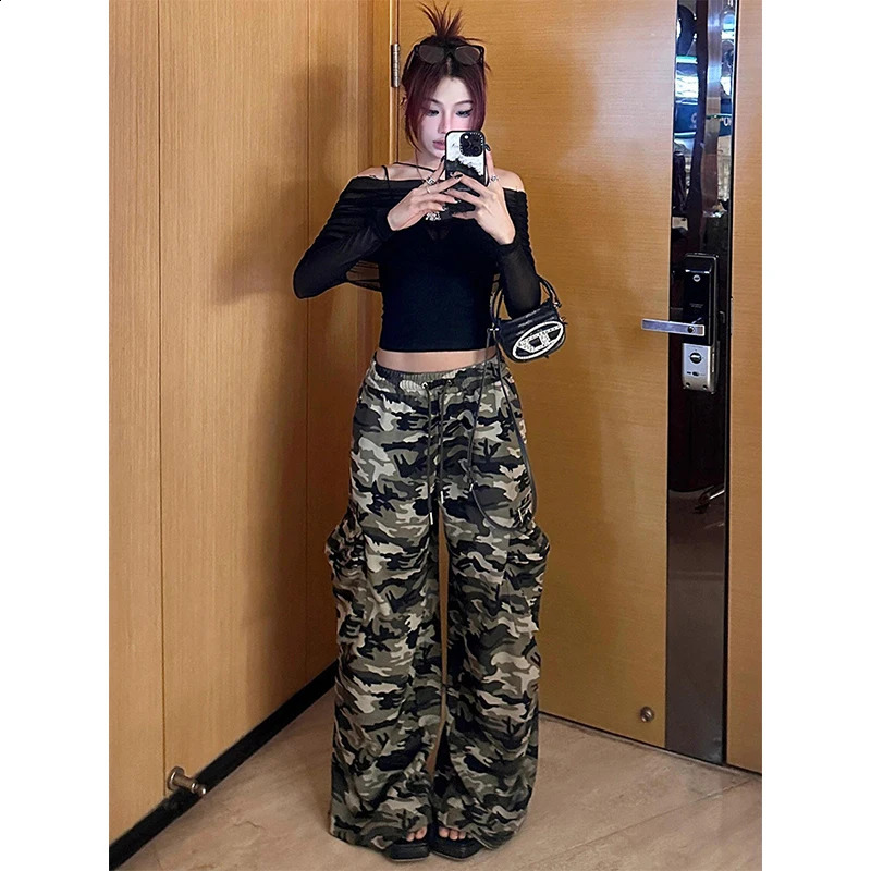 Summer camouflage cargo jeans womens retro oversized hip-hop style bagged denim Trousers Korean streetwear Y2k 90s camouflage pants 240925