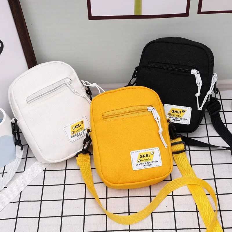 2023 Canvas Womens Crossbody Trend Small Shoulder Handbag Korean Solid Color Student Phe Bag Simple Shopper Zipper Purse Z240924