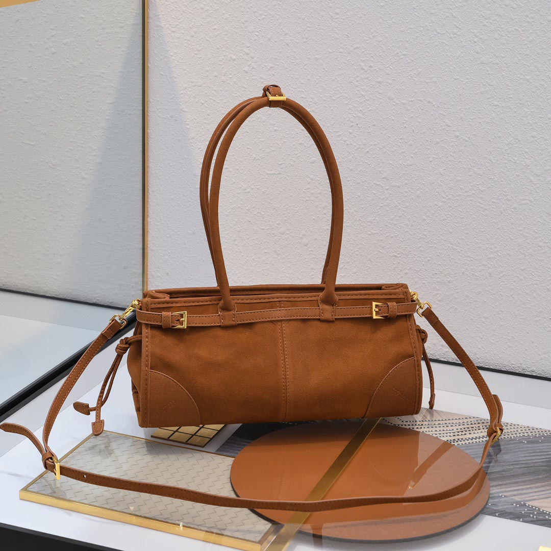 Nouveau sac de voyage d'arrivée Femmes Fashion Lady Sacs Livraison gratuite Sac à bandoulière Sac à achats Sac d'usine avec daim