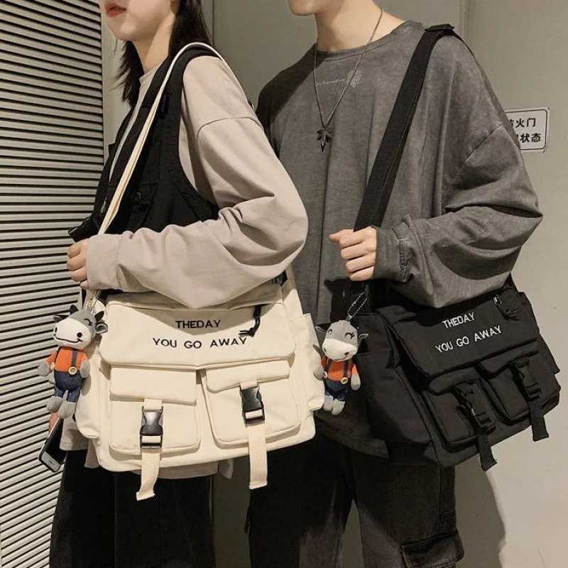2022 Nylon Crossbody Bags Youth Fashion Casual Large Capacity Ladies Shoulder Solid Color Women Messenger Bag with Pendant Z240924