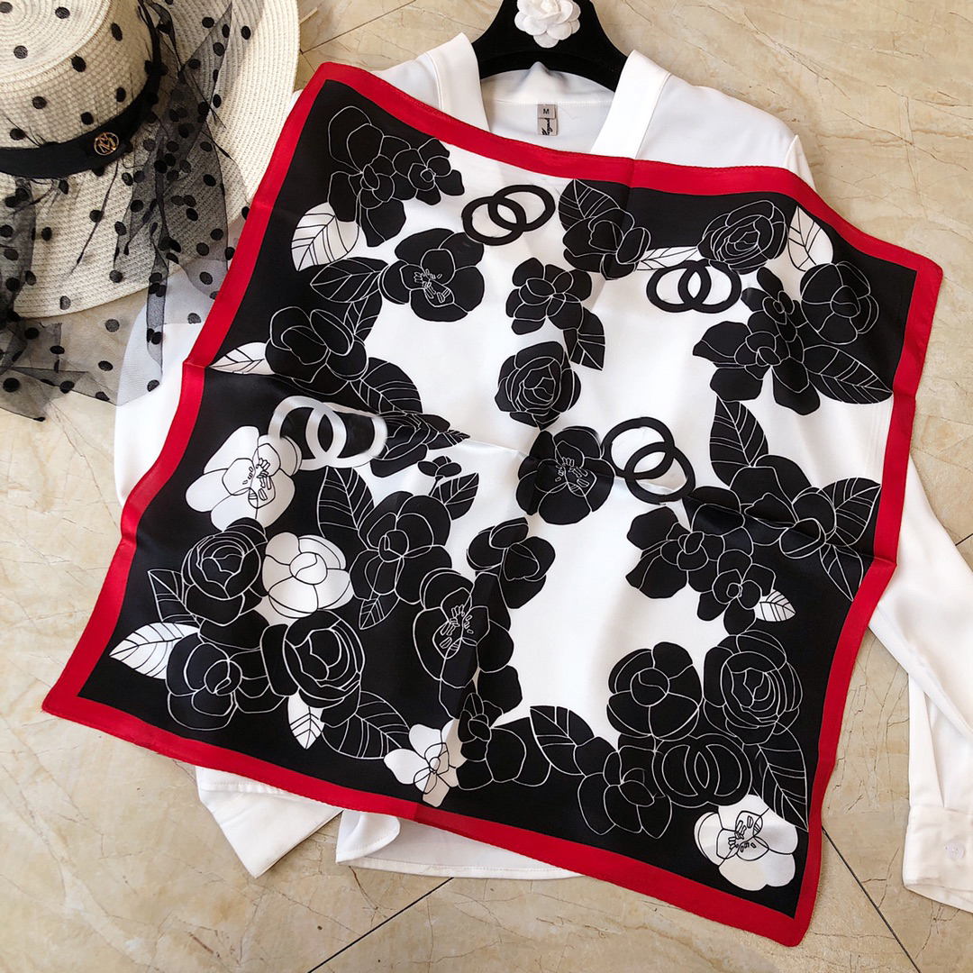 Écharpes carrés de soie de marque haut de gamme Girls de créateurs exquis écharpe à serrette quatre saisons Matchand bandeau concepteur cadeau ac