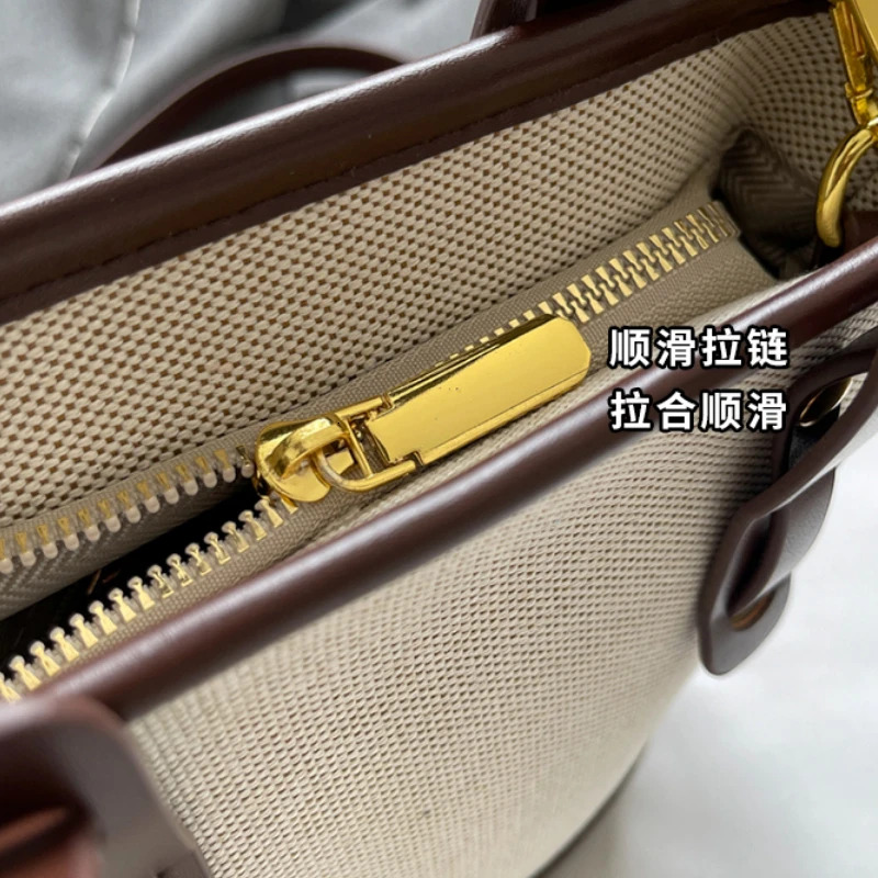 new model New Patchwork Contrasting Zipper Fashionable wrap and Versatile Crossbody Retro High end trend handbag leisure Western Style Single Should