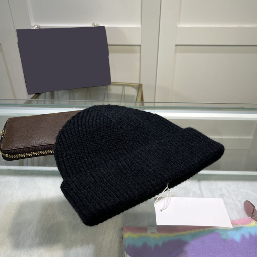 Designer Beanie bonnet hat 2023 Winter New Classic Brand Fashion Knitted Hat High Quality-image-919900498
