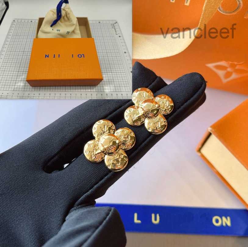 Boucles d'oreilles de tournesol de marque de créateurs 18k boucles d'oreilles à étalons de haute qualité bijoux d'anniversaire de mariage de haut