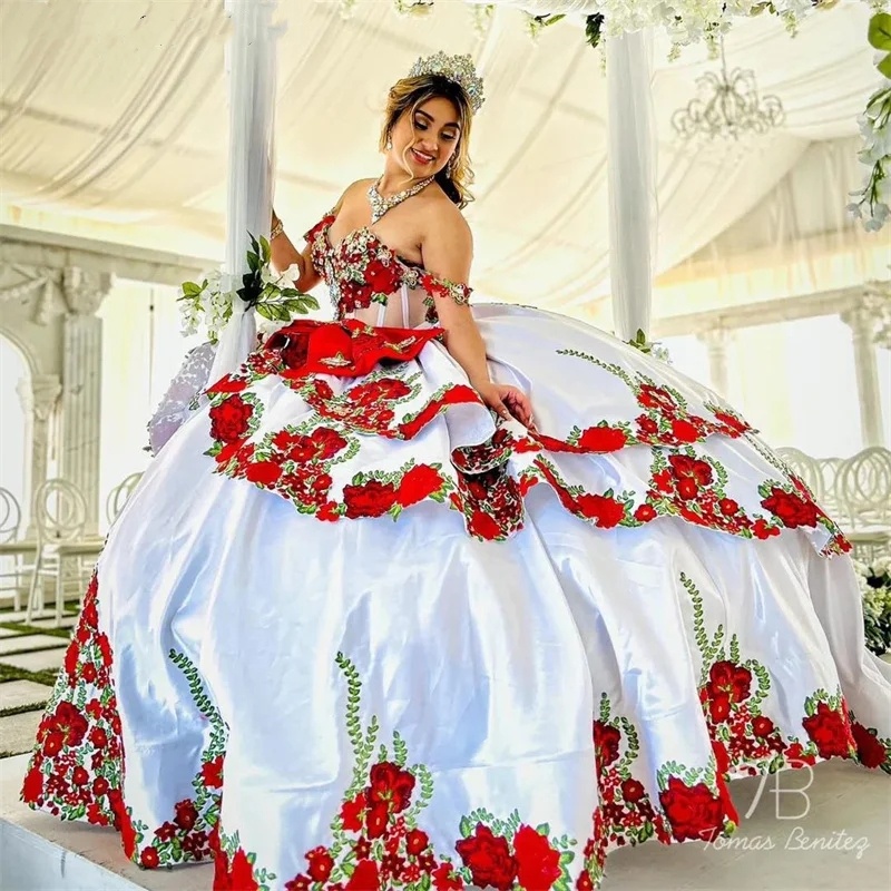 Appliques en perles Crystals Quinceanera Robe |Mexique 2024 Robe de bal de princesse blanche