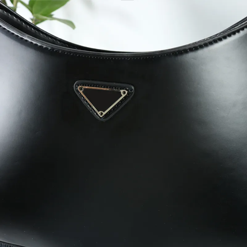 Underarm bag shoulder bags High quality Designer Crossbody bag Shiny leather handbag Messenger for women fashion crescent bag Hobo Totes Clutch Bags wallet