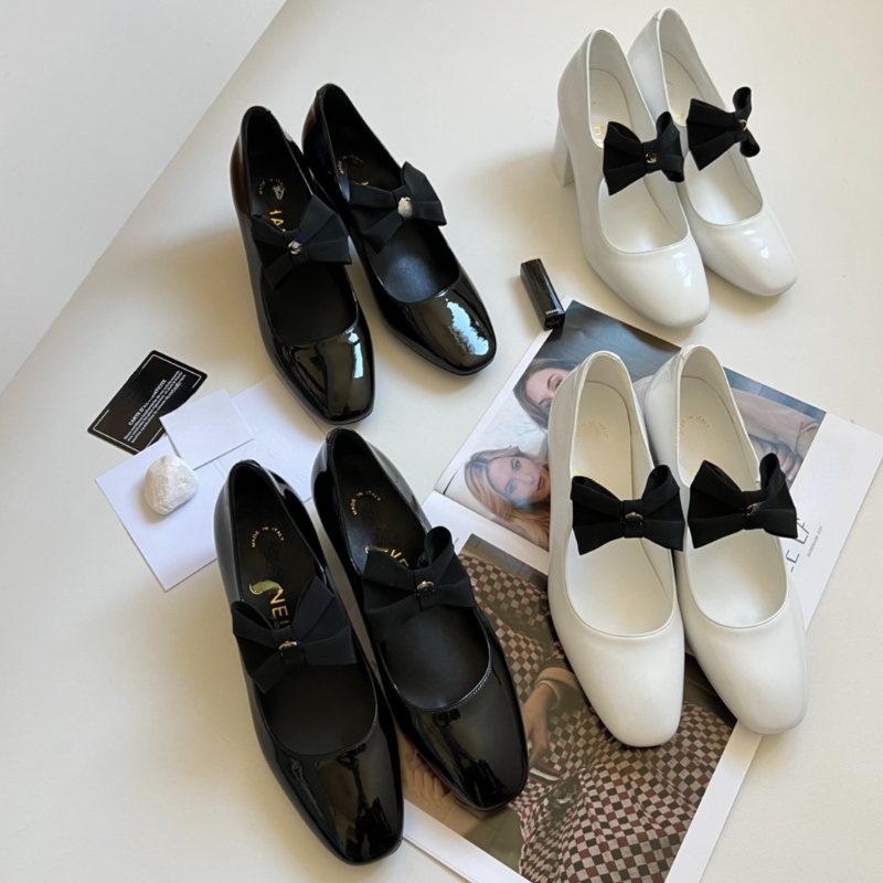 Scarpe da donna di marca Papillon bianco nero Scarpe Mary Jane Décolleté in vernice