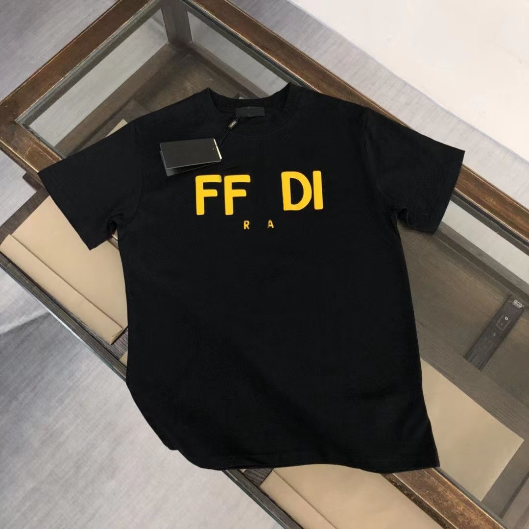 Designer men's shirt top t-shirt women's t-shirt luxury t-shirt brand t-shirt clothing spray letters short sleeved spring and summer fa