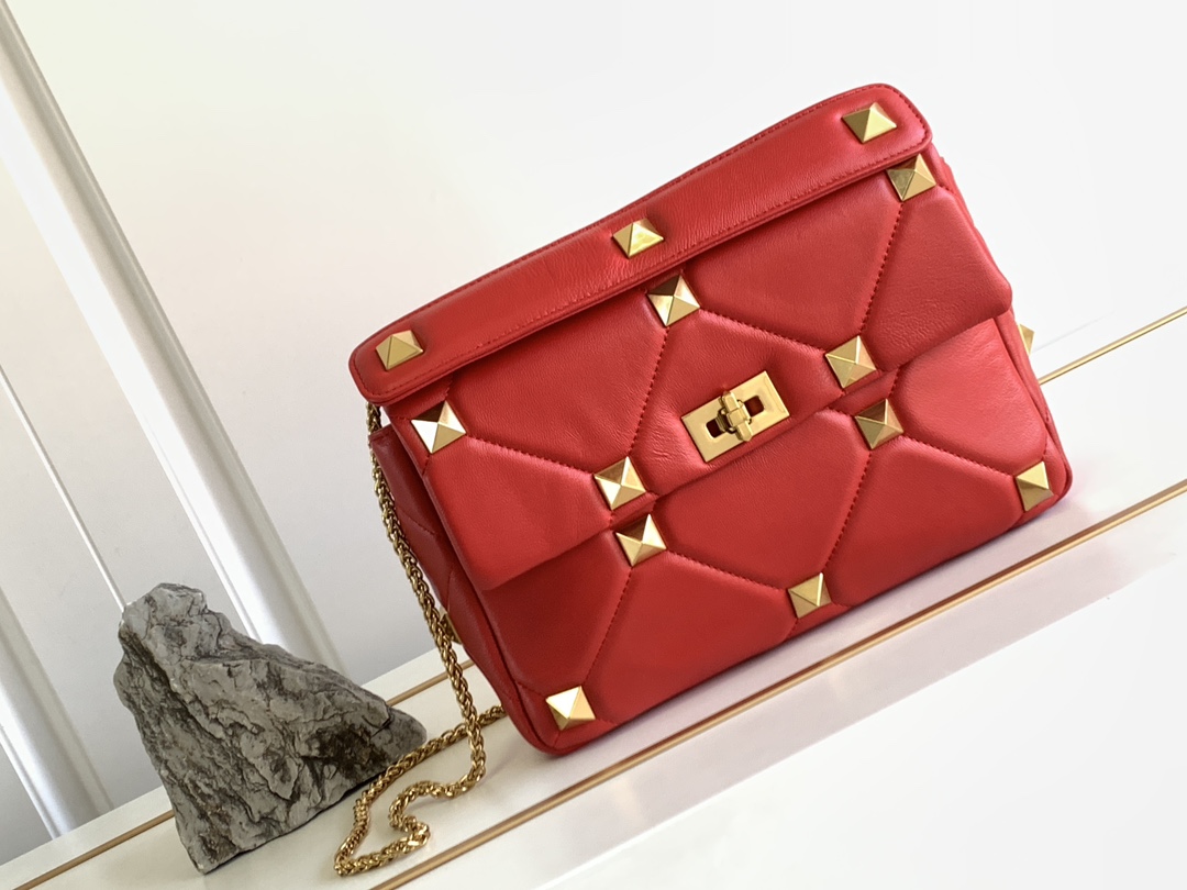 Luxury Brand Leather Women's Fashion Flip Rivet Shoulder Crossbody Underarm Bag High Quality Chain Stitching Design Classic Party Dinner Bag-image-937534840