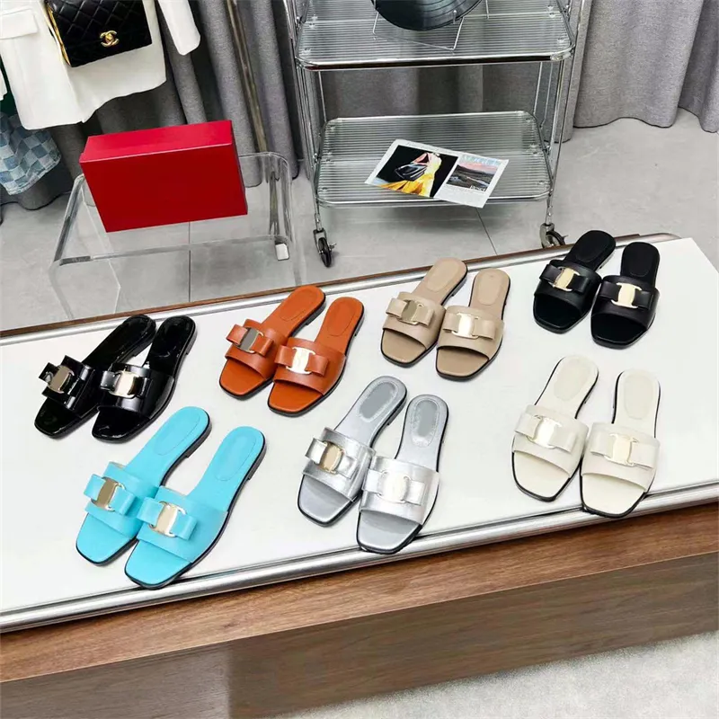 designer womens slippers Summer New Fashion luxurybuckle Genuine leather flat bottom sandals Casual comfort hotel outdoor soft drag seaside beach-image-938263380