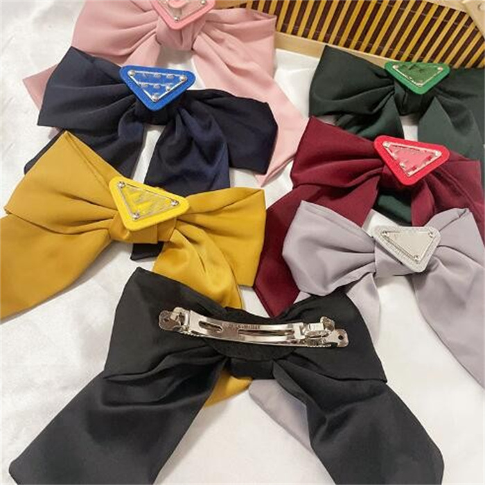 Barrettes Kids Girls Hair Clips Designer Triangle Letter Hairpins Classic Bowknot Barrettes Ladies Fashion HairJewelry Headdress Luxury Hair Accesso